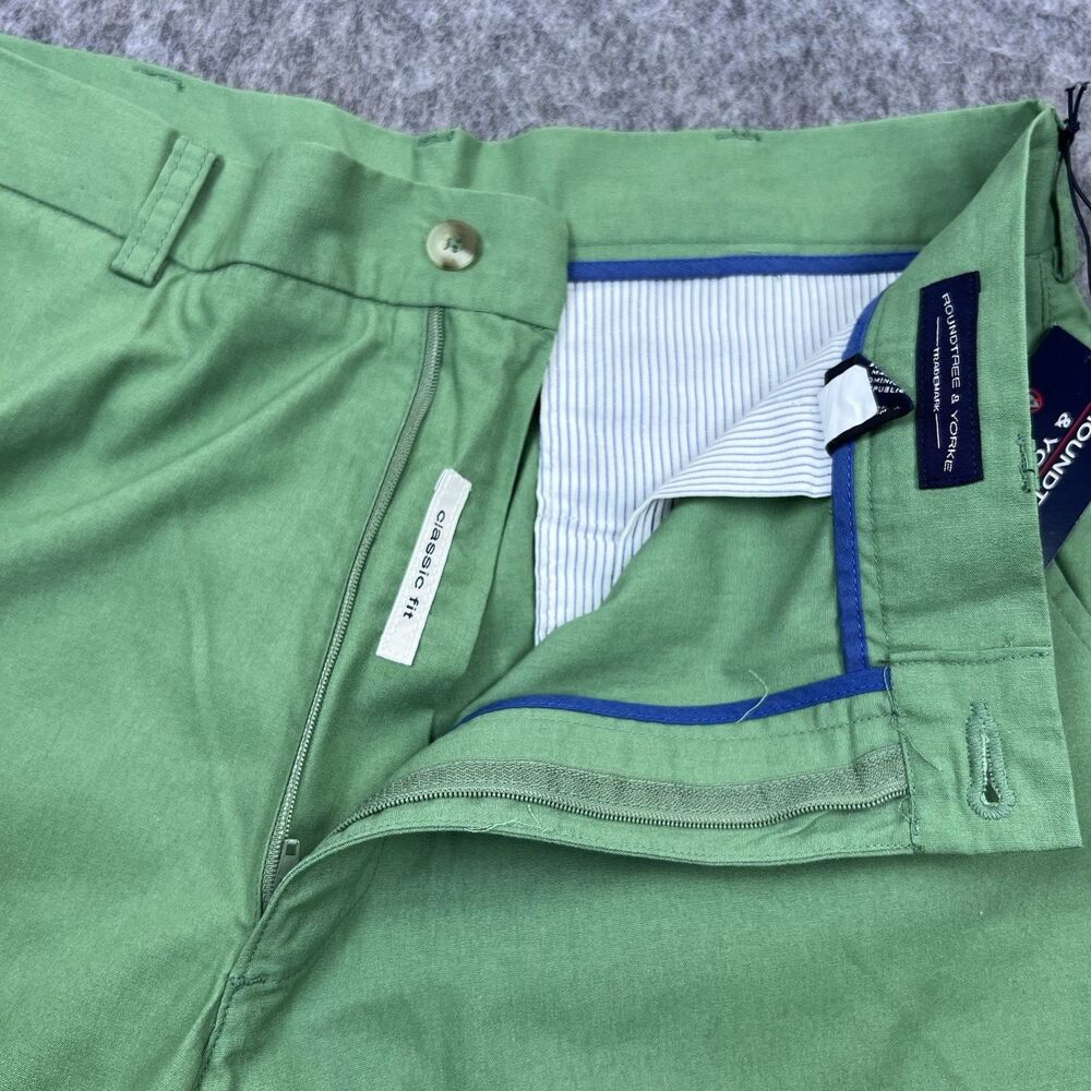 Roundtree & Yorke Men's Chino Pants Poplin Flat Front Green Classic Fit Sz 32x30 - Picture 12 of 12